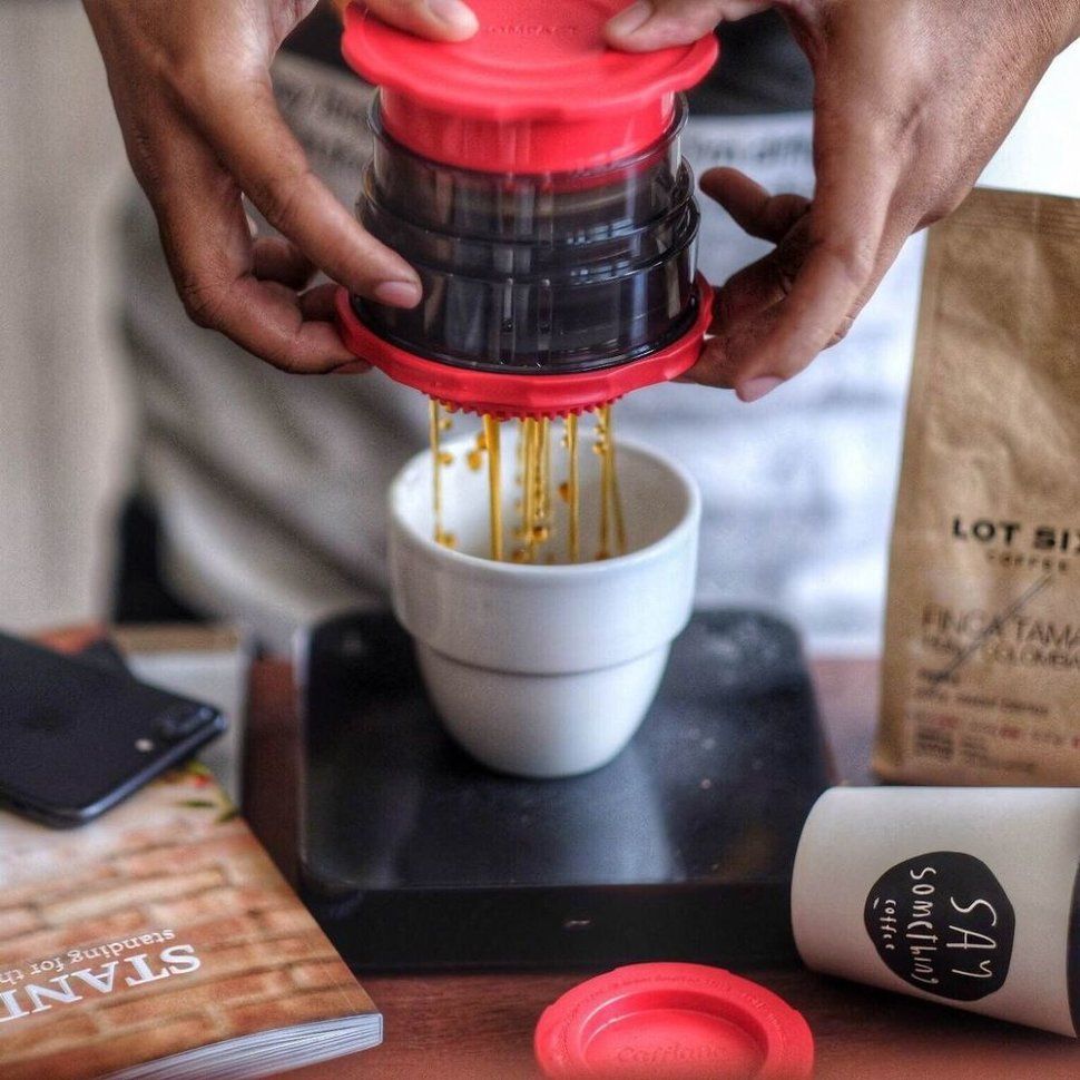 imersionnaya-ruchnaya-kofevarka-cafflano-kompact-red_9qfy0hhhjx5x1uqb.jpg