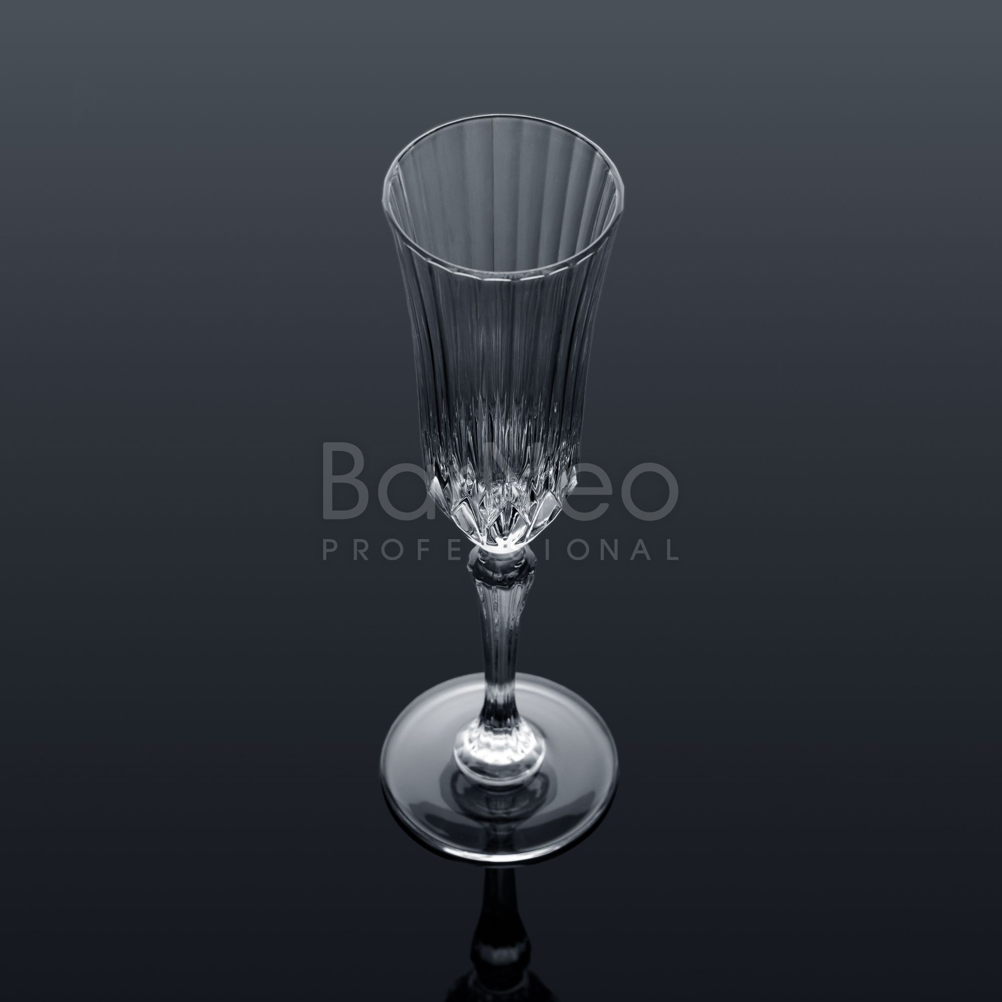 bokal-flyute-dlya-shampanskogo-adagio-180-ml-rcr-style_eewk313lzuzpy7u.jpg