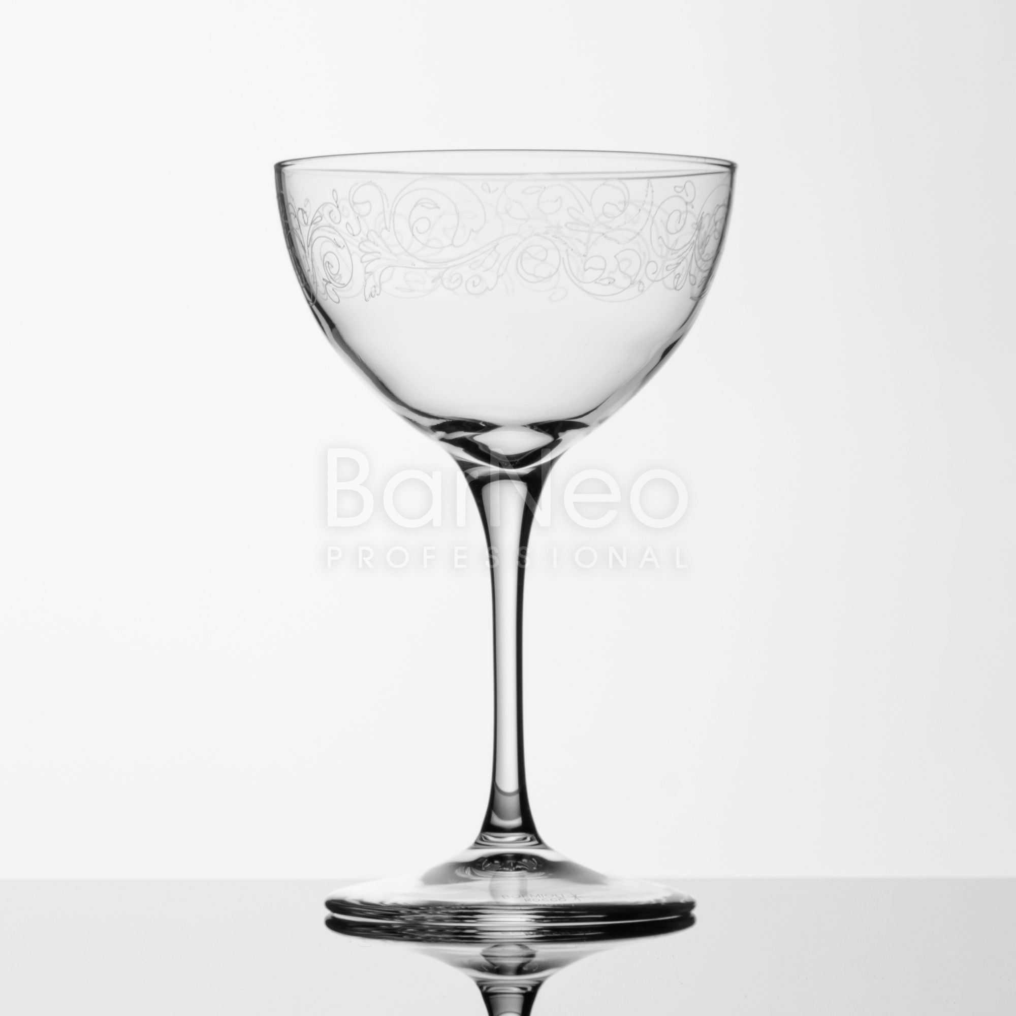 kokteilnaya-ryumka-bormioli-rocco-novechento-liberti-steklo-235ml-d-95-h-155-mm-prozr-1030760_eewk2jlymwaxyf.jpg