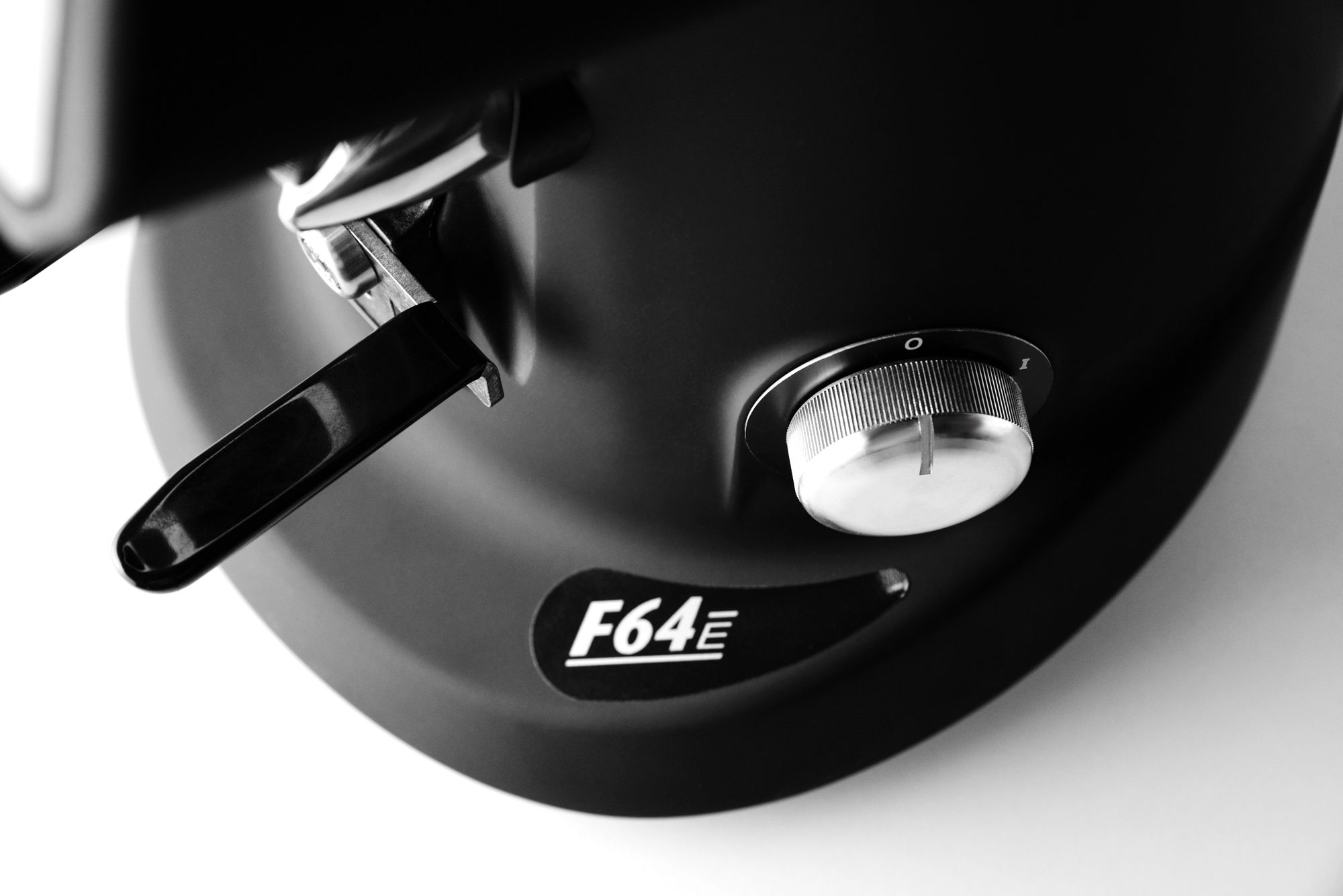kofemolka-fiorenzato-f-64-e-chernaya_405gzojlger7xjm.jpg