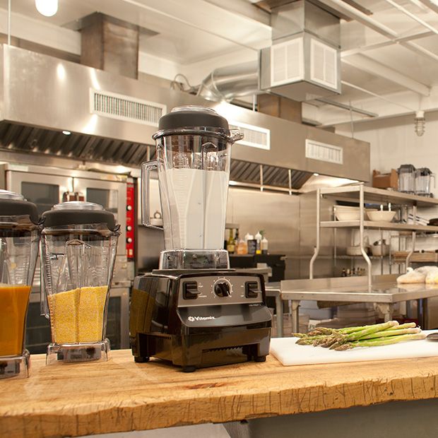 blender-vitamix-vita-prep-3_9qfy0b8mjmuihpwb.jpg