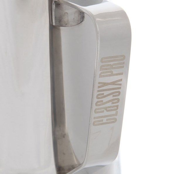 pitcher-classix-pro-600-ml-stalnoi-s-razmetkoi_9qfy0c4qjv1zpq8z.jpg